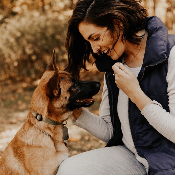 Meet your Posher, Dana - Picture 2 of 4